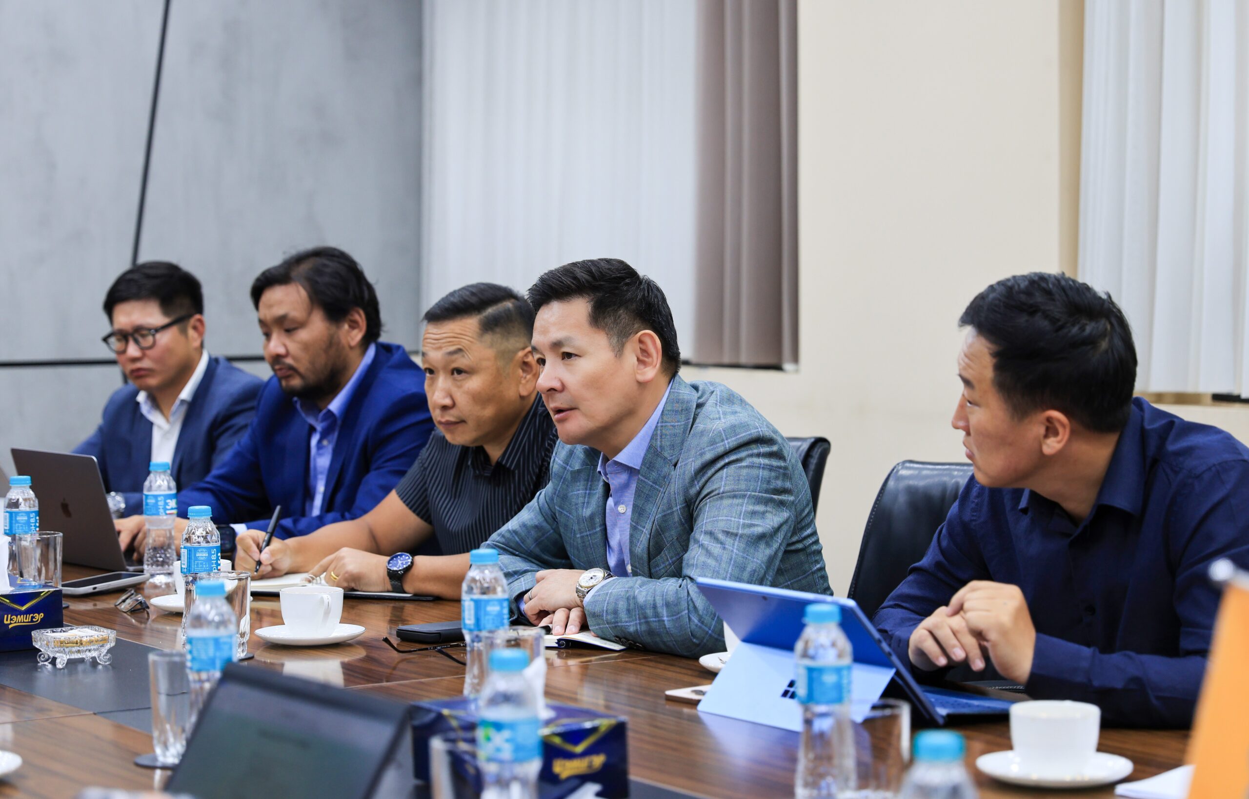 Нүүрс тээвэр, татан авалтыг нэмэгдүүлэх асуудлаар Чайна Энержи групп компанийн төлөөлөлтэй уулзалт хийлээ