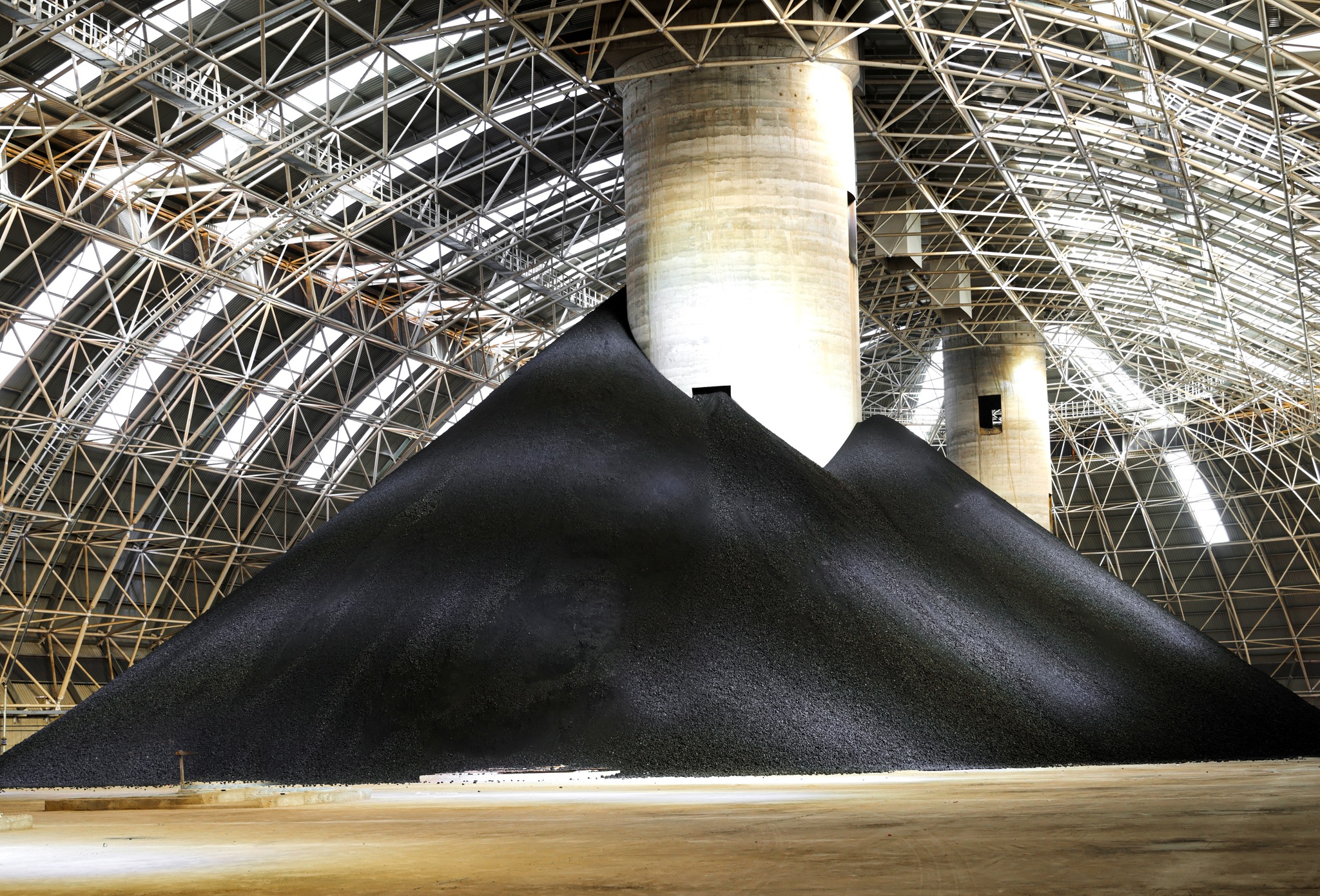 “Эрдэнэс Тавантолгой” ХК 19.2 мянган тонн баяжуулсан коксжих нүүрс, 32.0 мянган тонн эрчим хүчний нүүрс арилжлаа