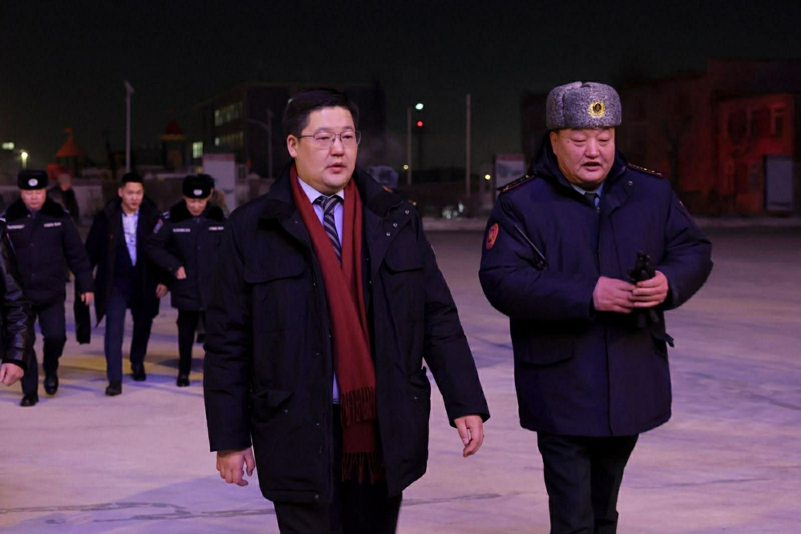 Дэд сайд Д.Мөнх-Эрдэнэ дотоодын цэргийн ангиудад хяналт шалгалт хийж байна