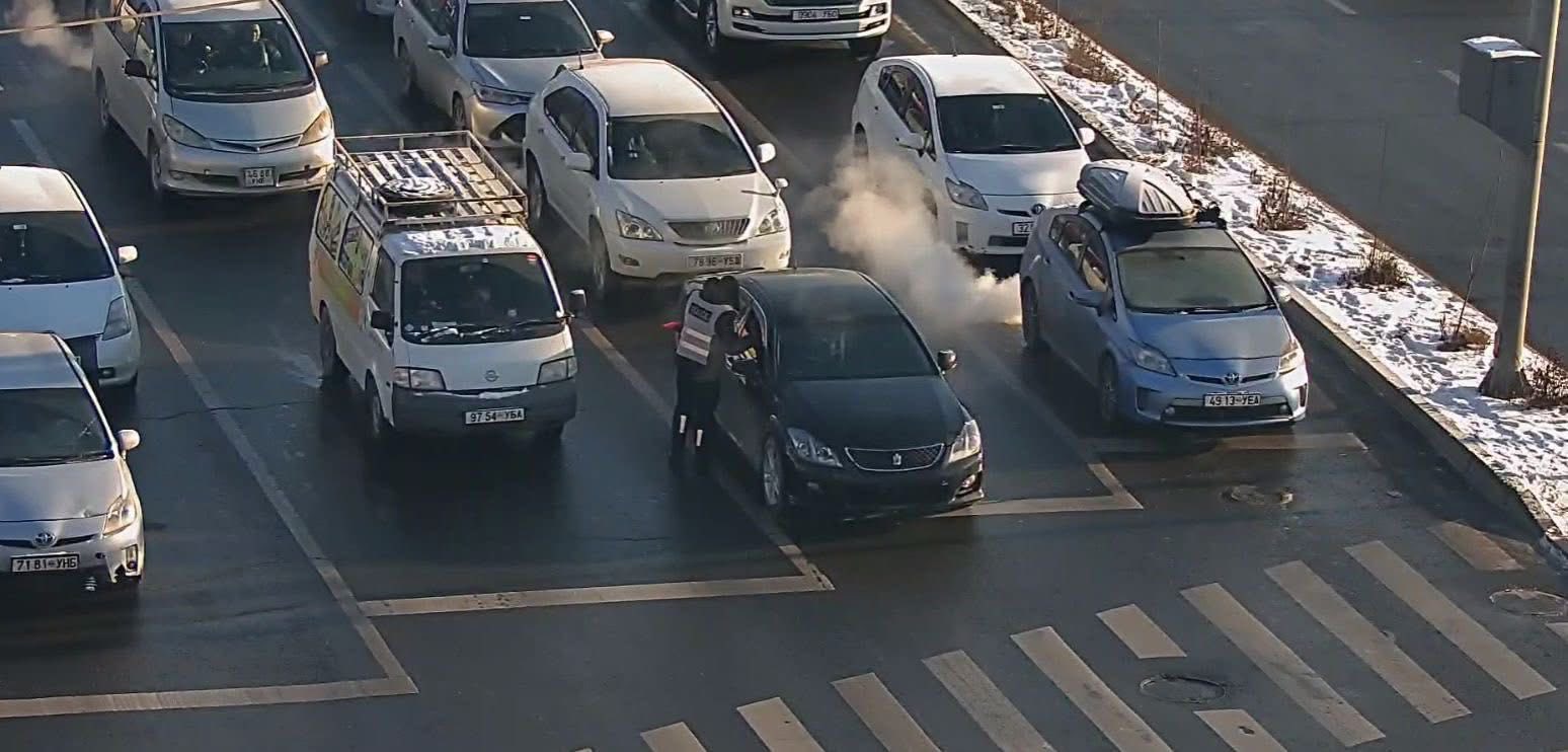 Тээврийн хэрэгслийн улсын дугааргүй замын хөдөлгөөнд оролцсон зөрчлийг телекамераар илрүүлж байна