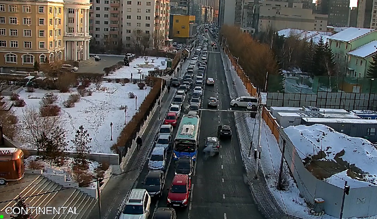 Өчигдөр нийслэлийн гол замуудад осол гарснаас шалтгаалж түгжрэл үүсжээ