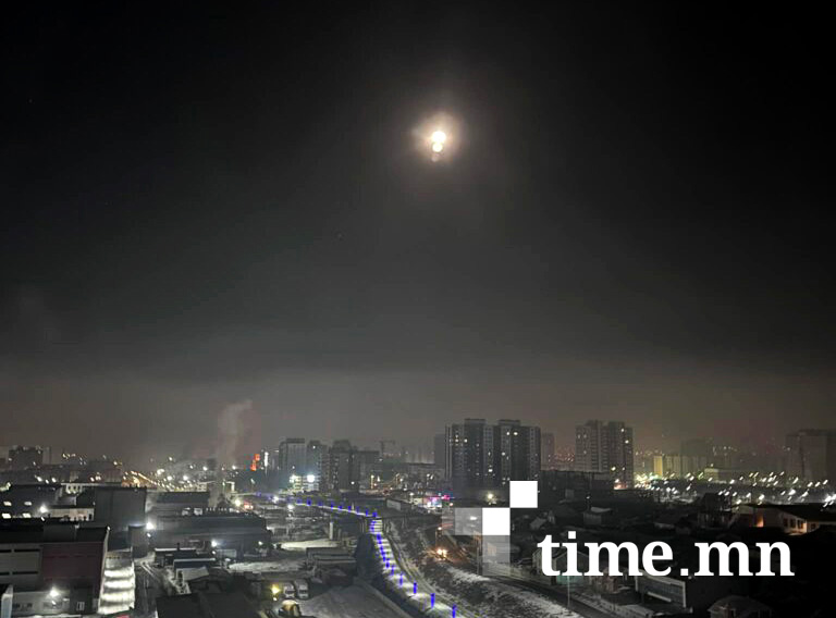 17 жил харагдахгүй супер тэргэл Сар өнгөрсөн шөнө гийлээ