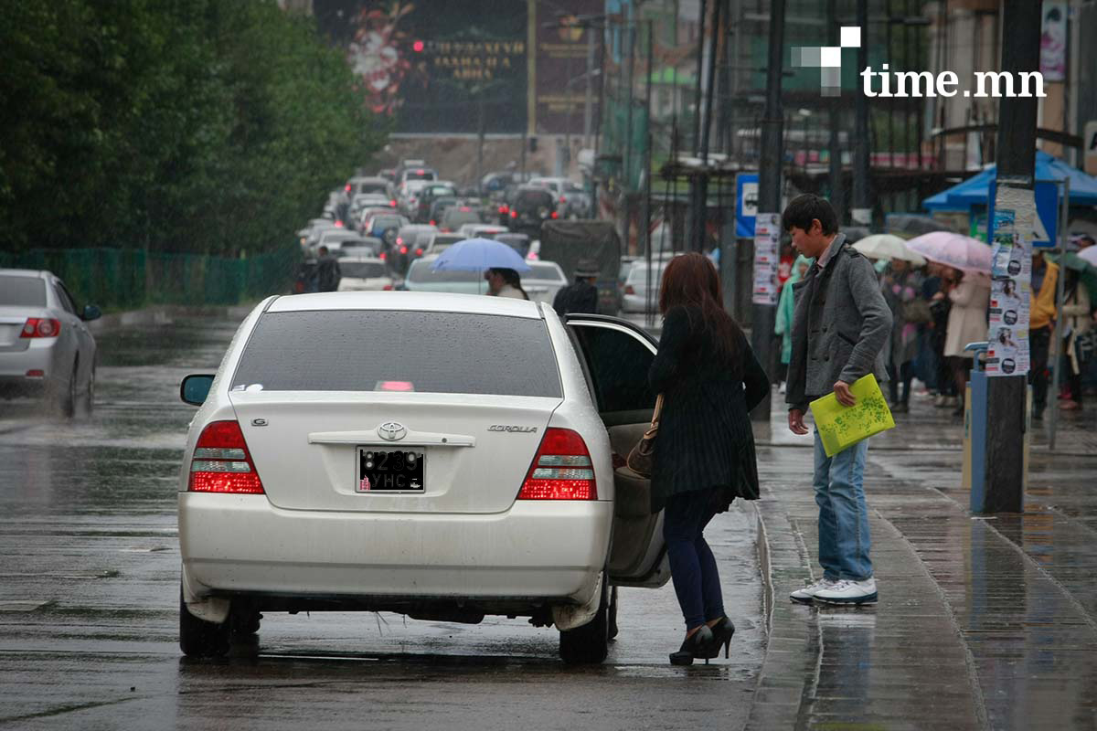 Төсөл хэрэгжүүлж Улаанбаатарт 2000 такси шинээр үйлчилнэ