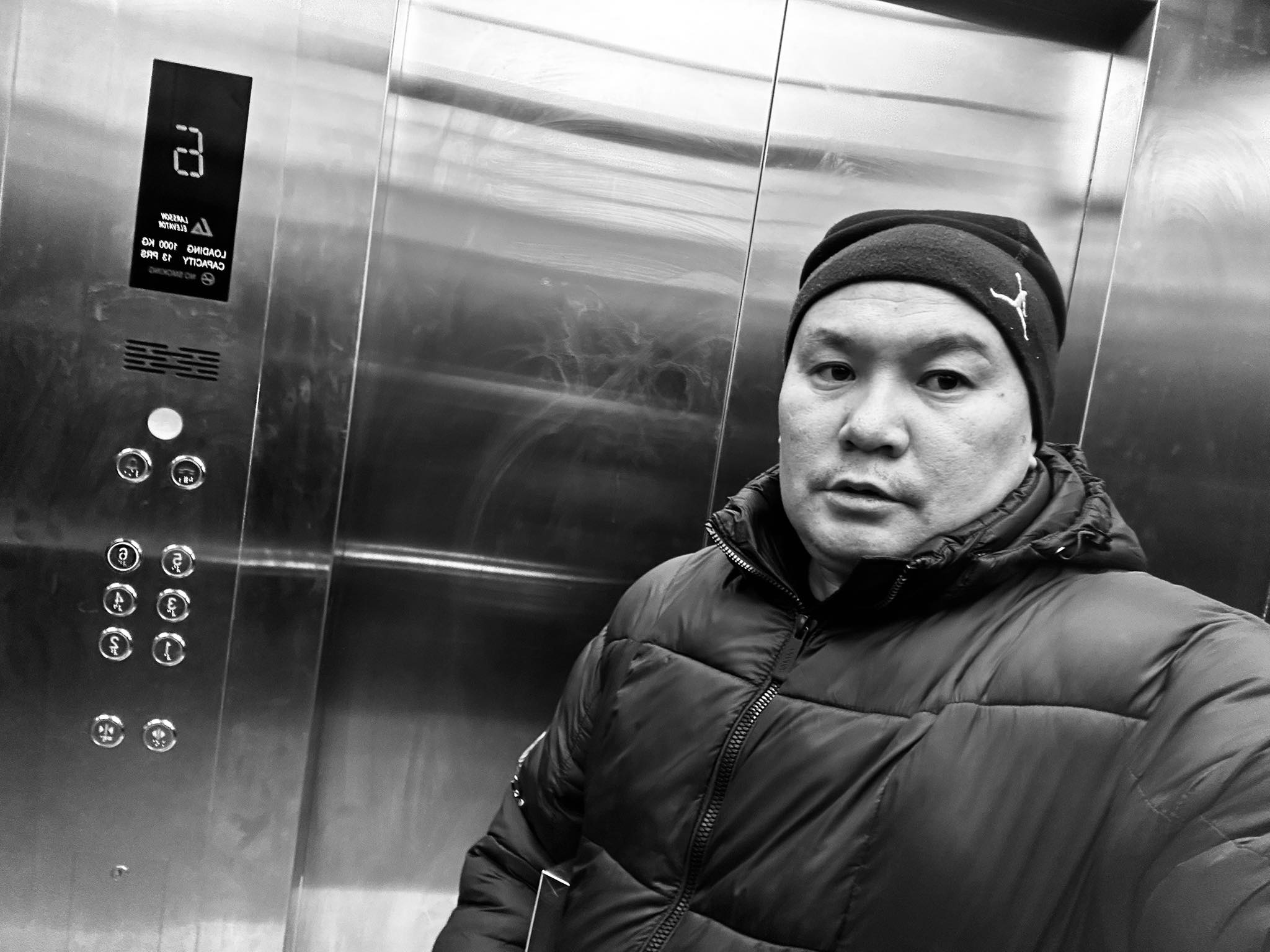 Х.Болатхан: Хүүхэд, хөгшид харанхуй лифтэнд гацвал айж, сандарна шүү дээ