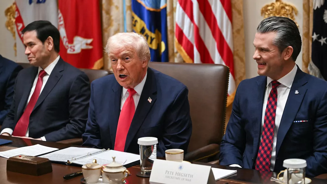 АНУ цэргийн хүч хэрэглэхгүйгээр Грийнландыг худалдаж авах хувилбарыг хэлэлцэж байна