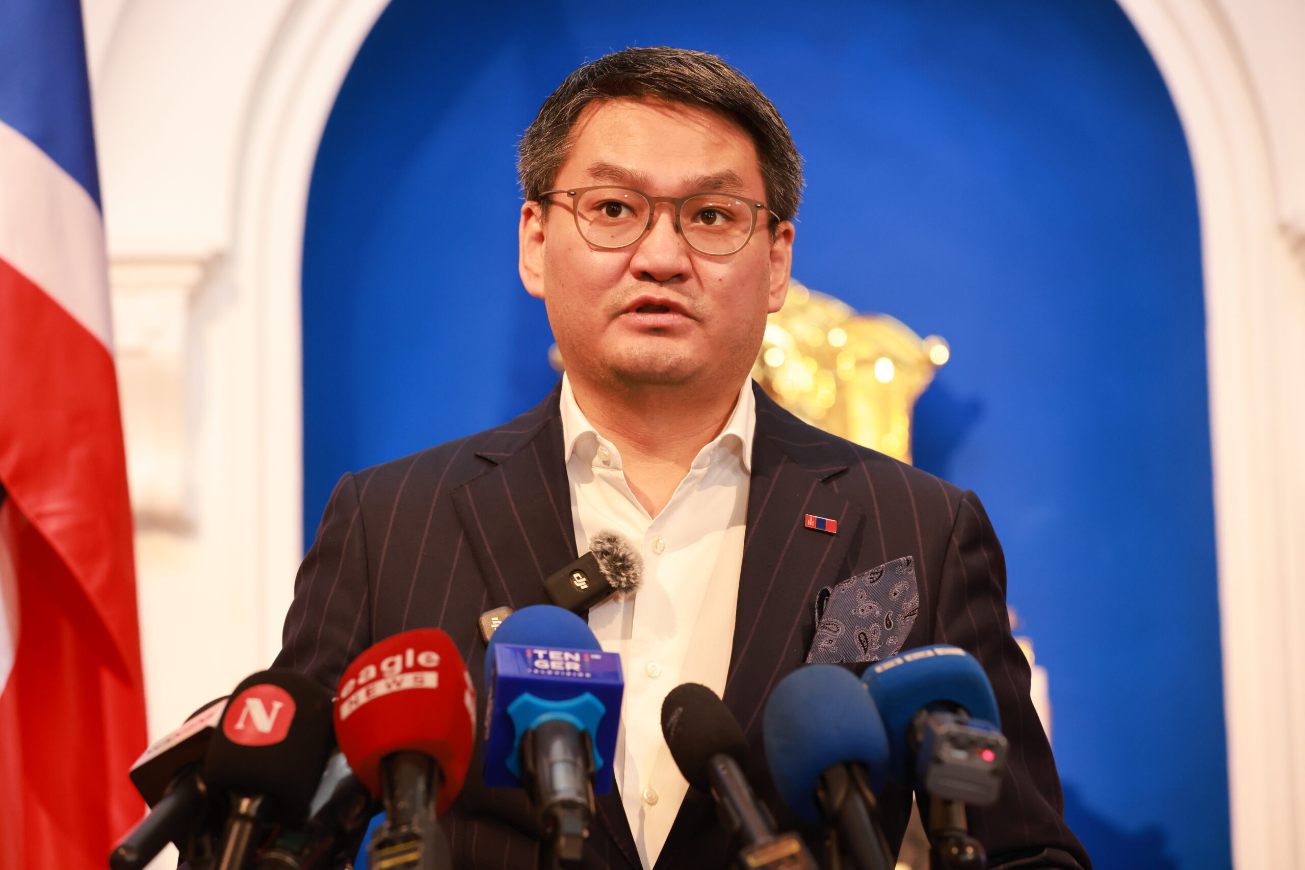 Ө.Шижир: Б.Чойжилсүрэн, Т.Доржханд нарыг огцруулах бичиг хүргүүлнэ