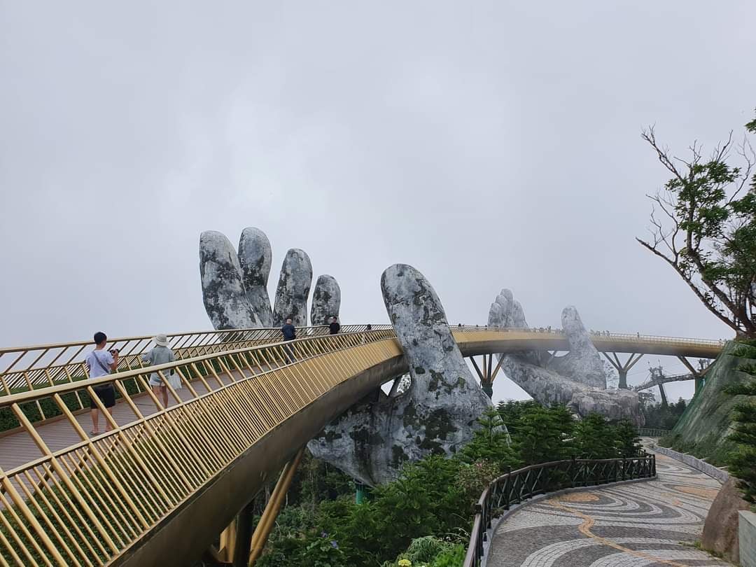 2 сарын хугацаанд 20 мянга гаруй монголчууд Вьетнам, Тайландад аялжээ