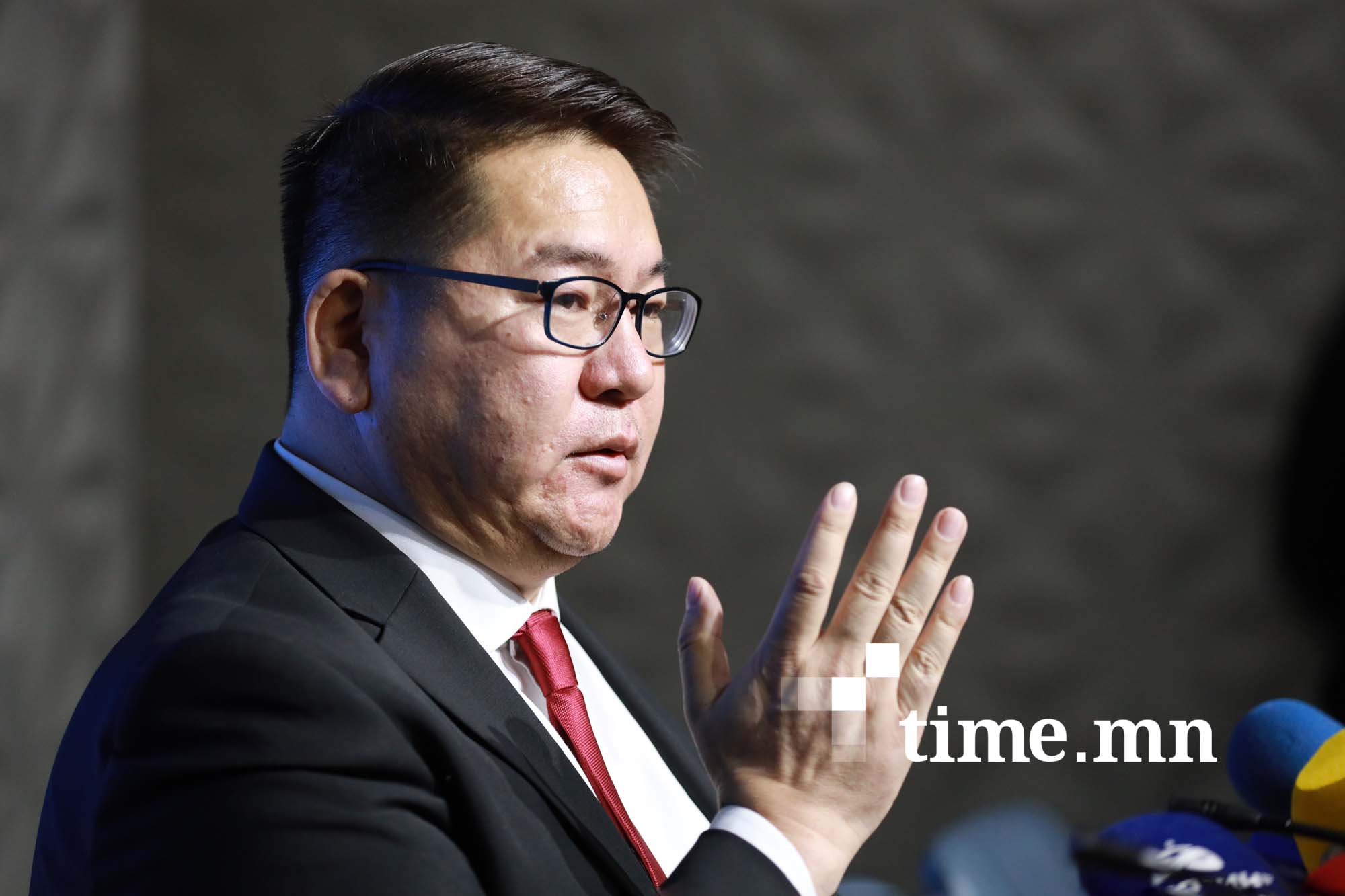 Л.Наранбаатар: “Бодонс”-ыг биш, Монголоо бодож гомдол гаргасан