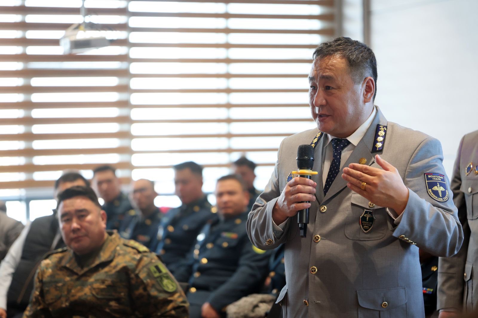 Өнөөдөр халагдаж буй Гаалийн газрын дарга О.Цэенрэгзэн 3 байр, 2 авто зогсоол, 5 газартай