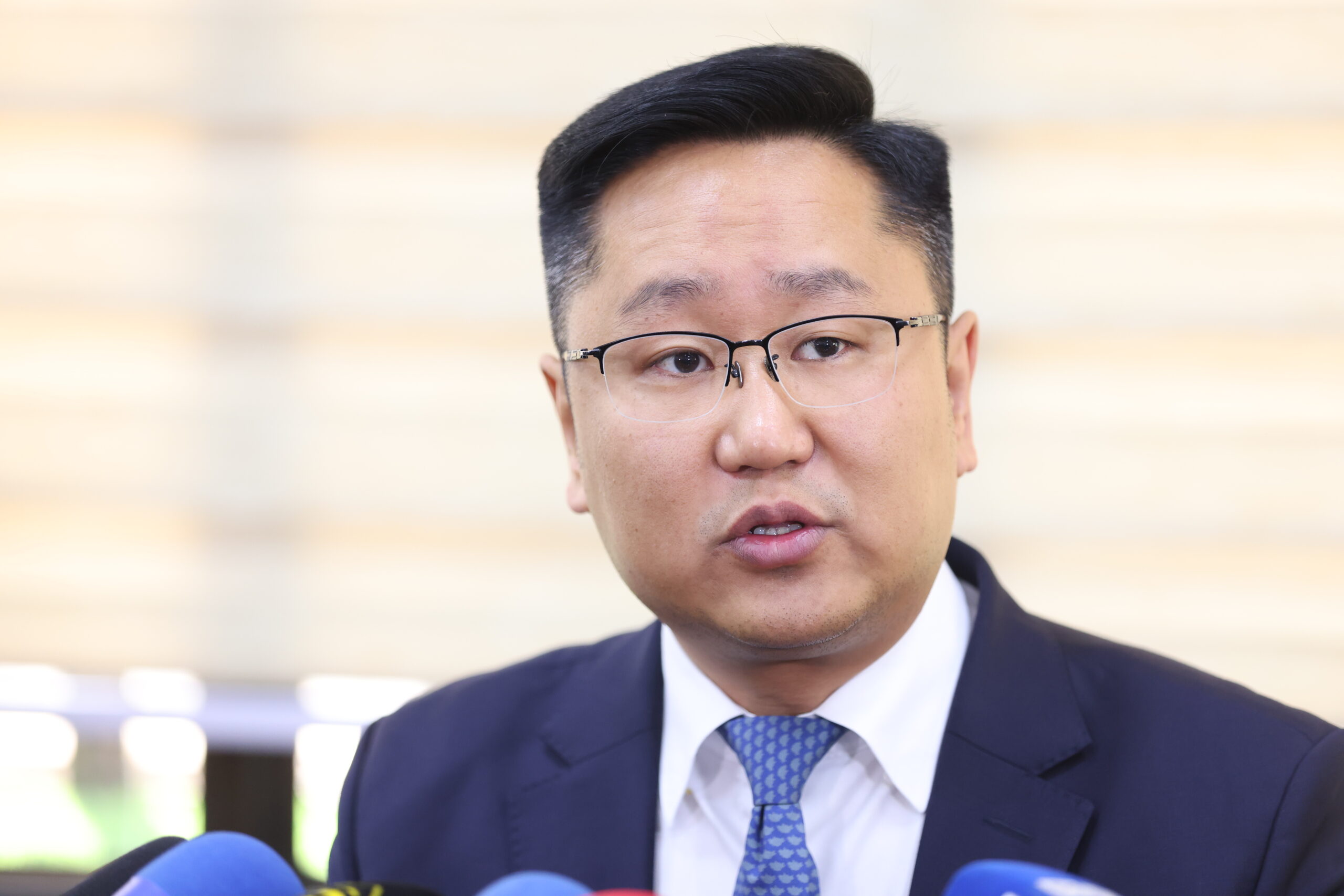 Д.Мөнхбаатар: Хотула аппликейшн ашиглах боломжгүй бол иргэний үнэмлэхээрээ түлшээ авч болно