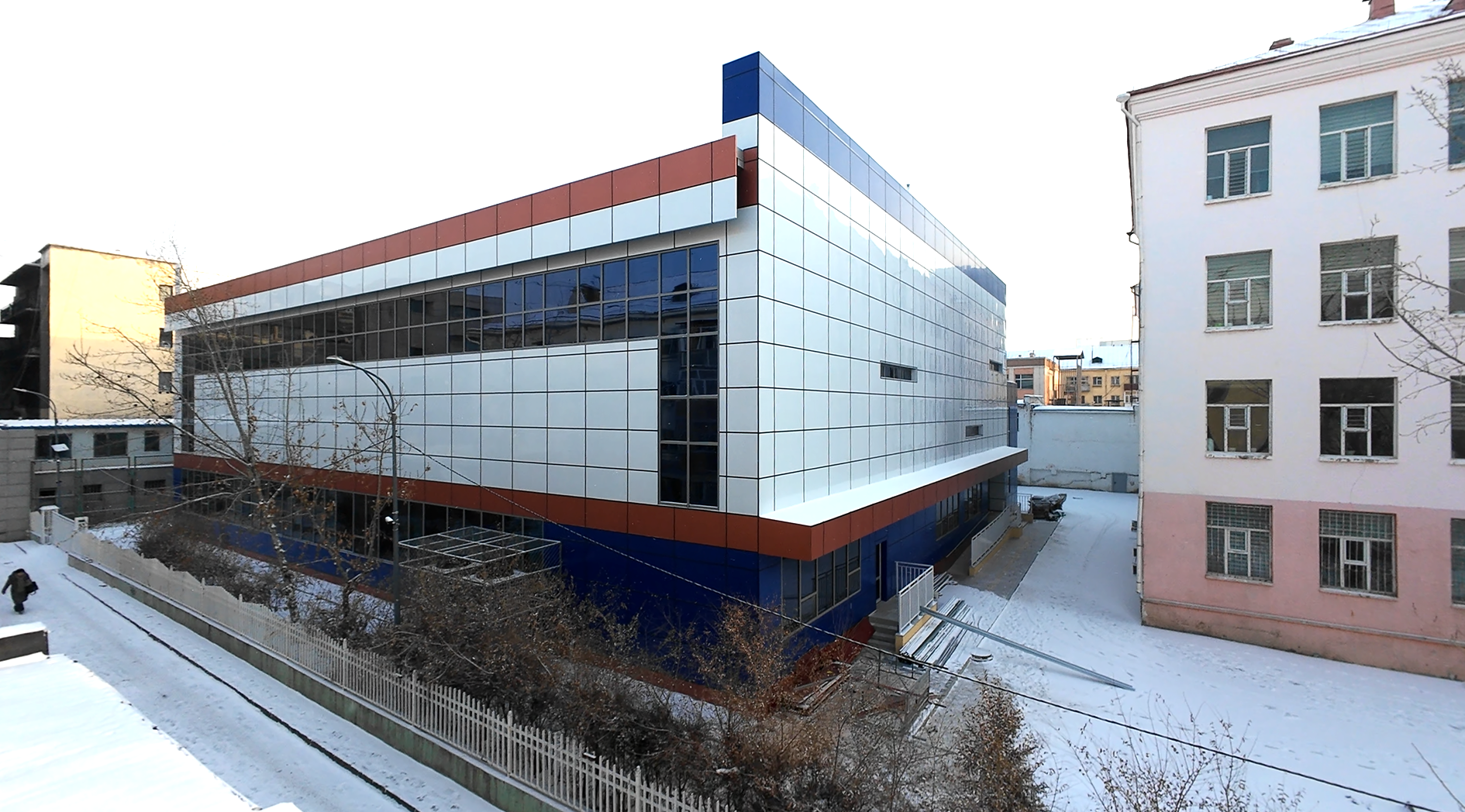 23-р сургуулийн усан бассейнтай спорт заалыг ашиглалтад орууллаа