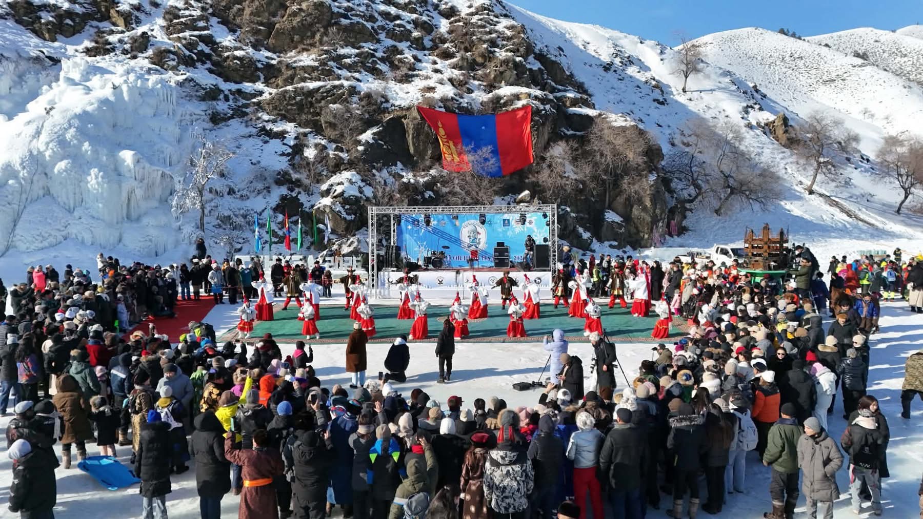 “Түнхэл” өвлийн наадамд 2 мянга орчим хүн оролцож байна