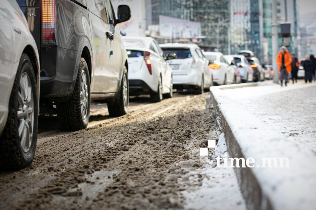 Амралтын өдрүүдэд дугаарын хязгаарлалт хийх эсэхийг иргэдээс асууна