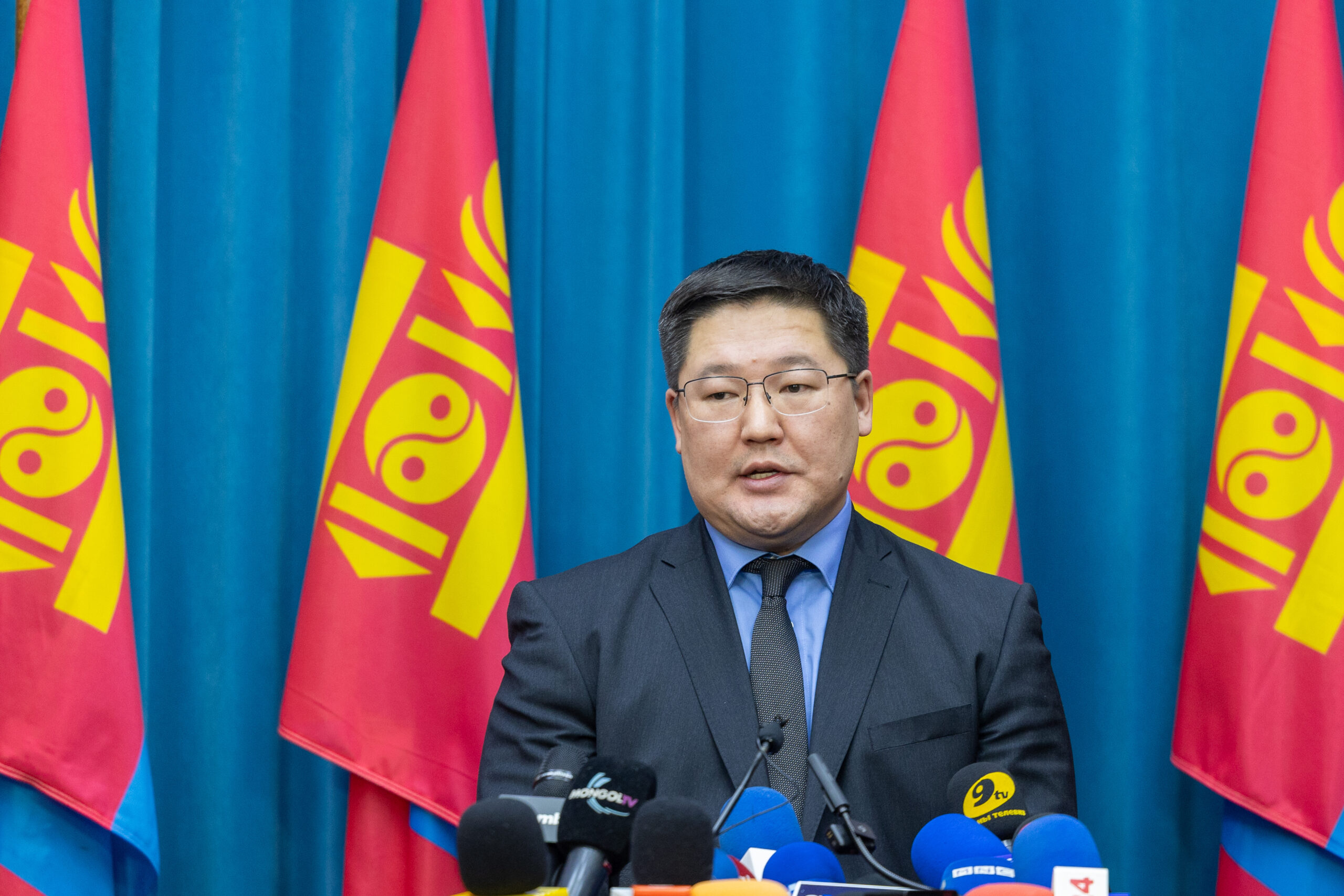 Д.Мөнх-Эрдэнэ: 19,2 км авто замыг дур мэдэн ашигласан “Смарт эко транс” ХХК-д хариуцлага тооцно