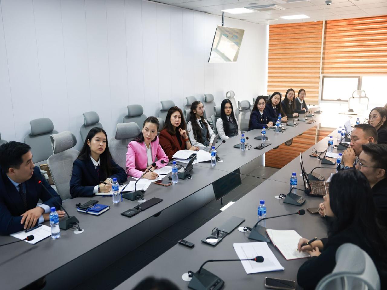 “Өсвөр насны охидыг үе тэнгийн дарамтаас ангид, аюулгүй орчинд суралцах нөхцөлийг бүрдүүлэх” төслийг хэрэгжүүлэх жишиг сургуулиудыг сонголоо