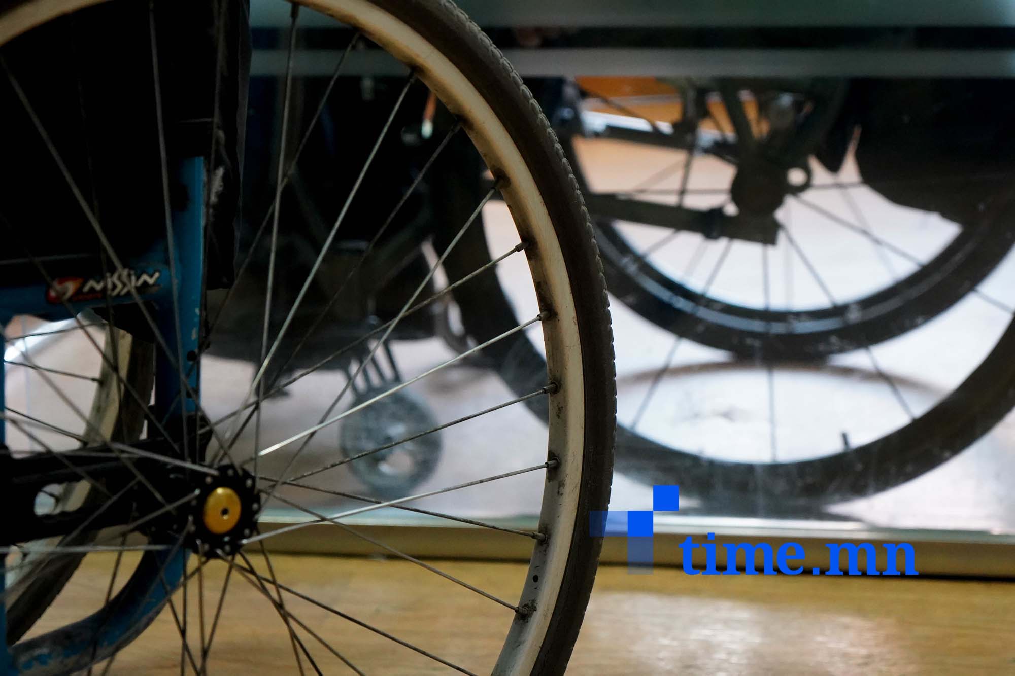 Тэргэнцэртэй иргэдийн нийтийн тээврээр үйлчлүүлэх хүртээмжийг 73.7 хувиар нэмэгдүүлжээ