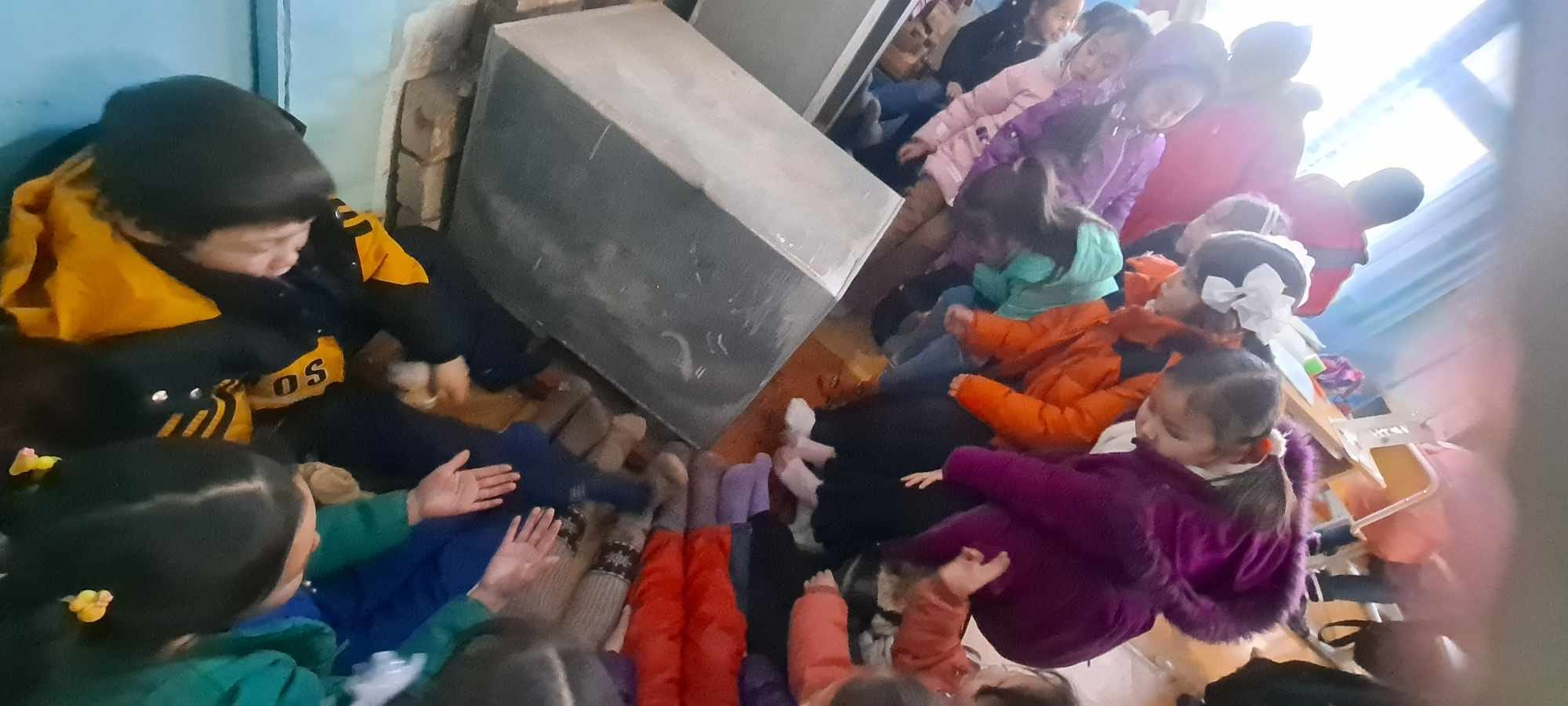 П.Наранбаяр: Гал түлдэг сургууль Монголд 2 бий. Хоёулаа Хөвсгөлд байдаг