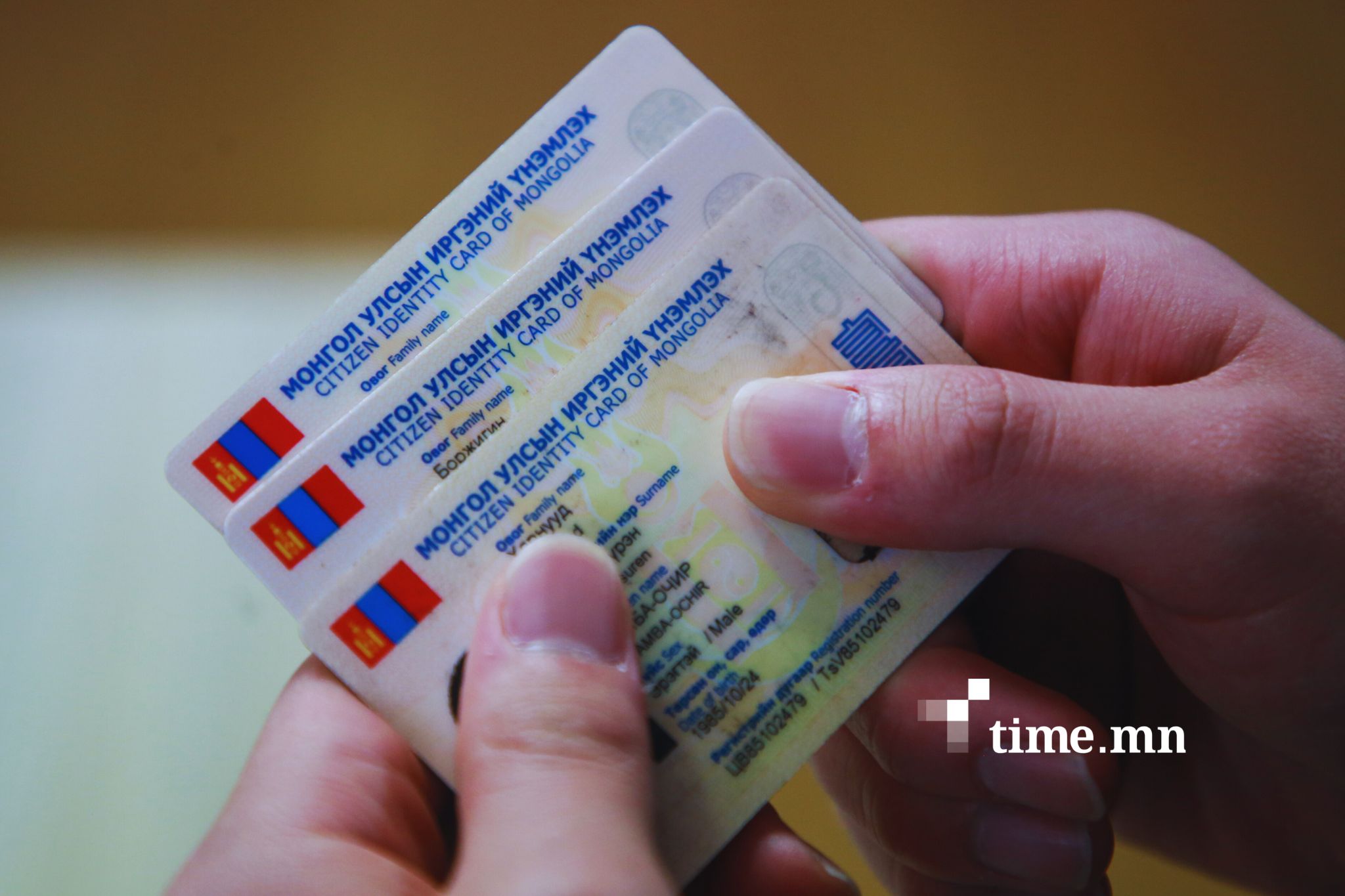 Цахим иргэний үнэмлэхийг анх удаа сонгуулиас өөр зүйлд ашиглах гэж байна