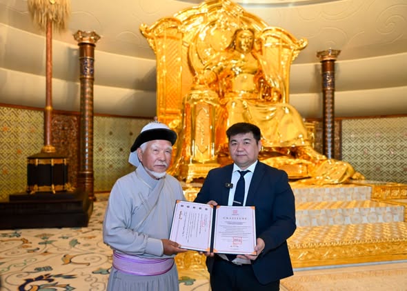 Хубилай хааны Японы эзэн хаанд бичсэн захидлын хуулбарыг төлбөрийн нөхцөлгүйгээр хуулбарлаж өгчээ