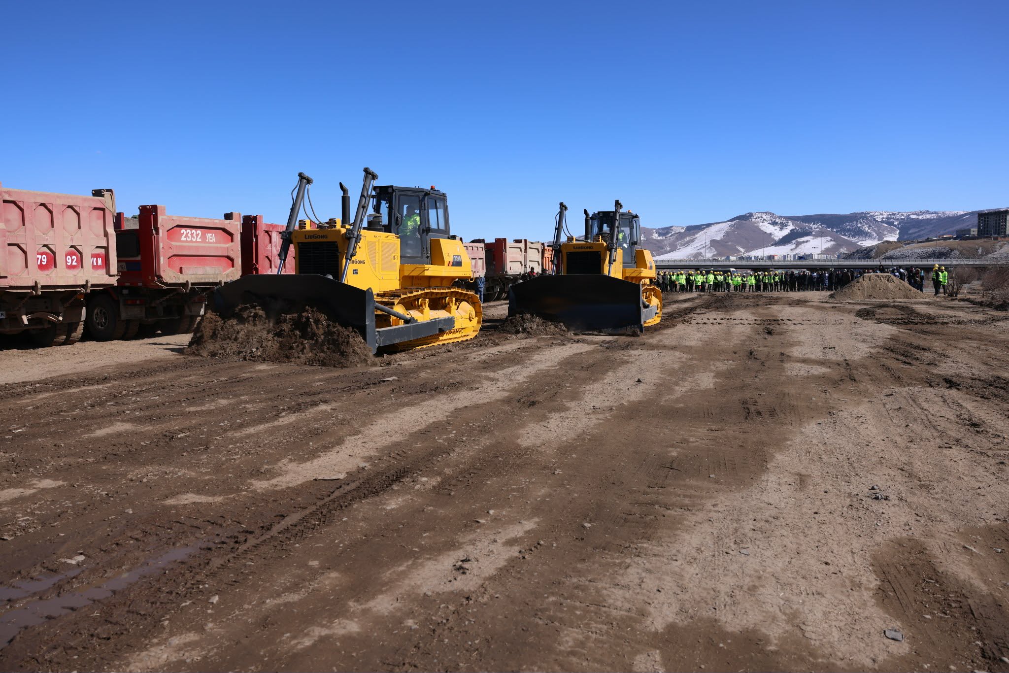 Б.Одбаяр: Туулын хурдны зам 18 см зузаан асфальтан үетэй, 6 эгнээ гүүртэй