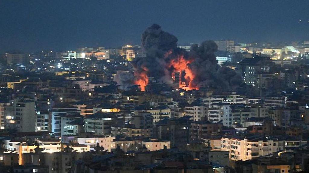 Израилын арми Иран, Ливан улсыг зэрэг бөмбөгдөж эхэллээ