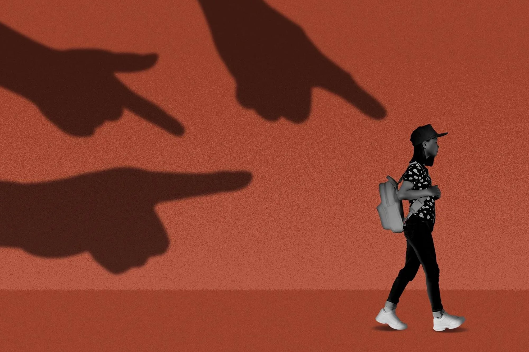 Бусдыг бүлэглэн дээрэлхсэн Д.Саянааг яллагдагчаар татаж, хилээр гарах эрхийг хязгаарлалаа