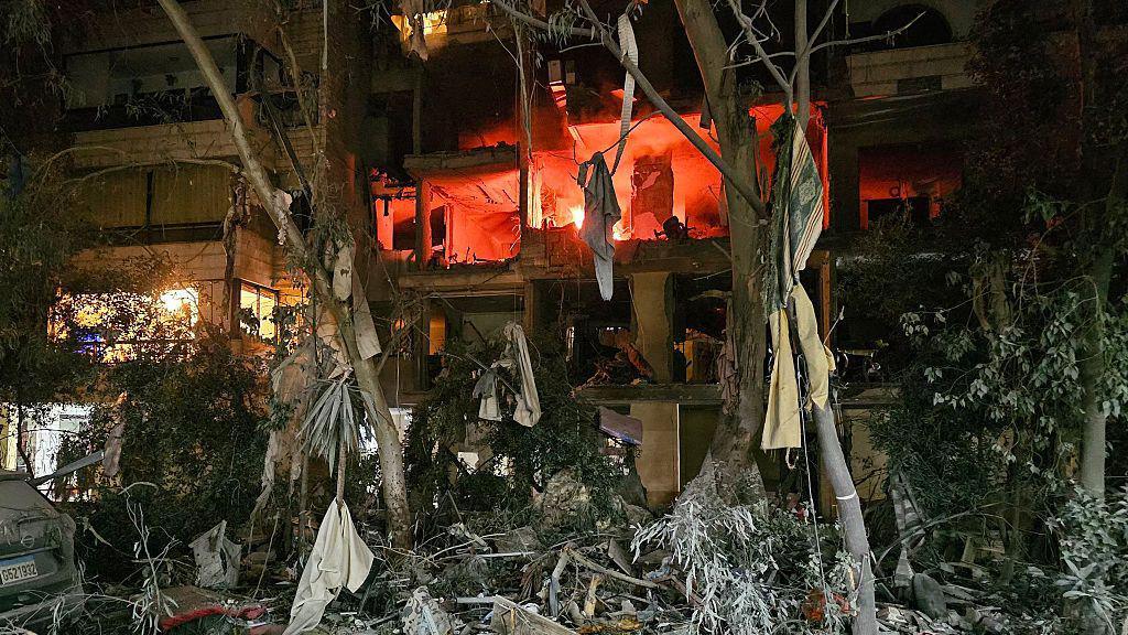 Израил Ливан улс руу халдсаны улмаас 31 хүн амиа алдаж, 149 хүн гэмтжээ