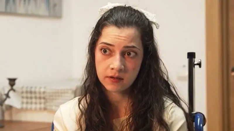 Үхэхийн тулд аавтайгаа 1 жил гаруй шүүхдэлцээд ялжээ