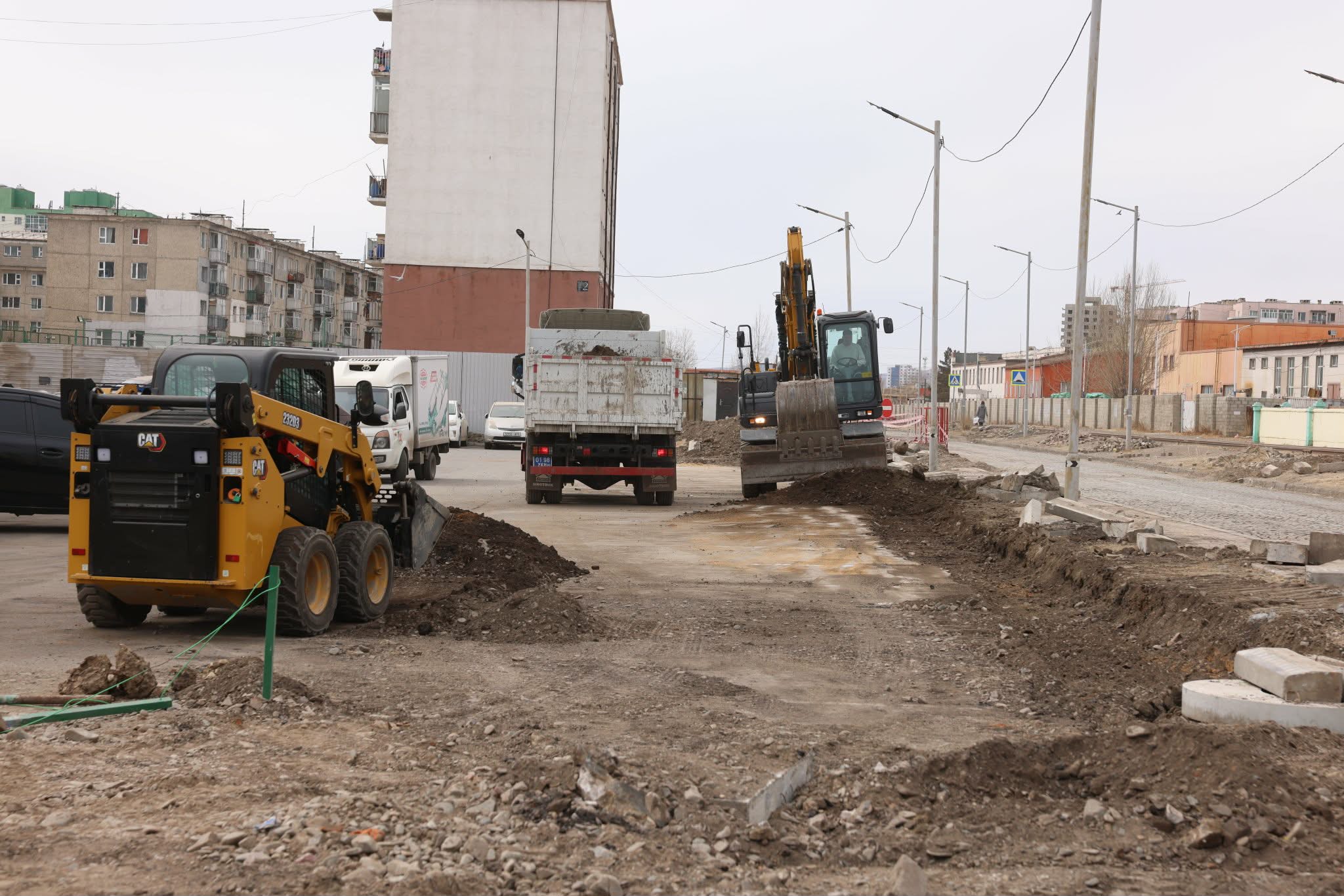 “Тэсо” компанийн урд борооны ус зайлуулах шугам суурилууллаа