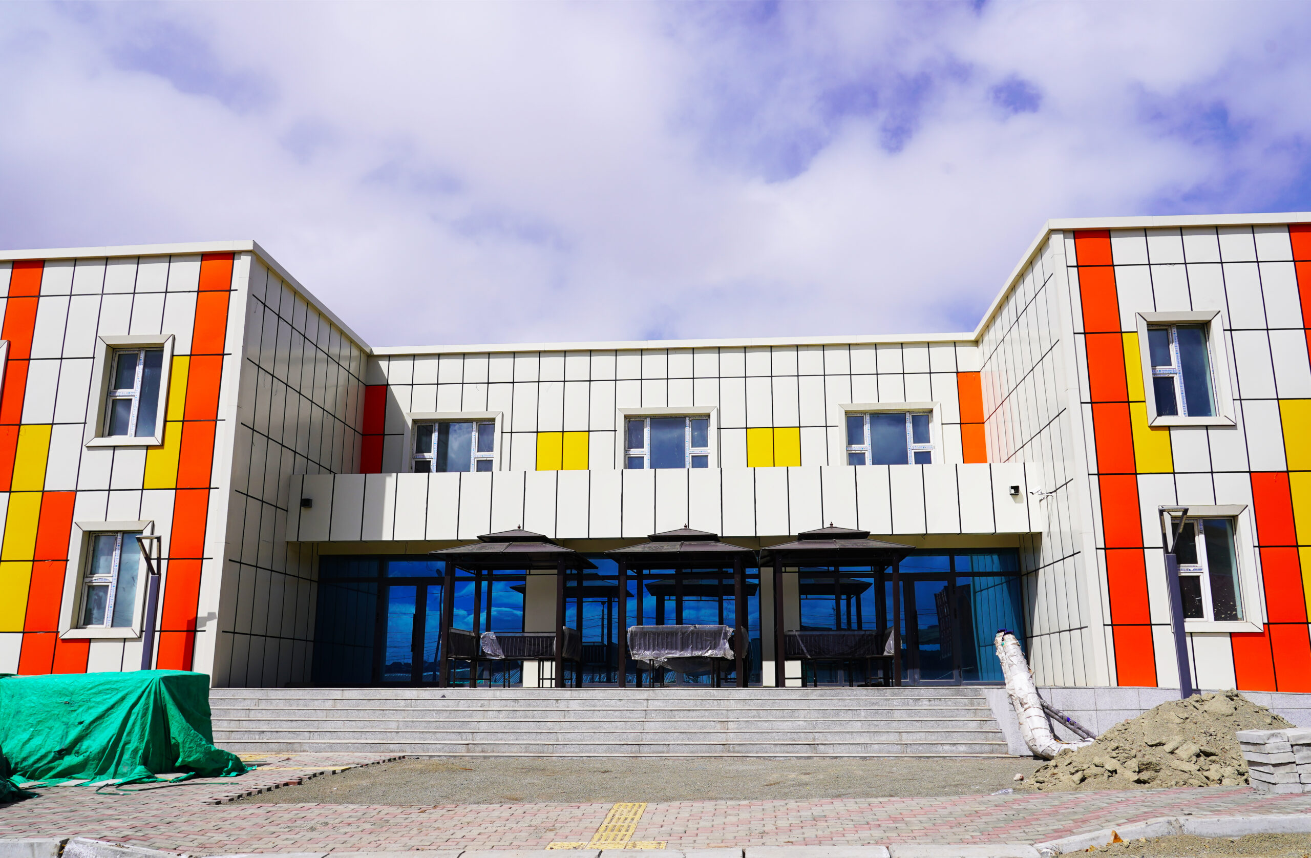 Сонгинохайрхан дүүрэгт 280 хүүхдийн бага сургууль, цэцэрлэгийн цогцолбор барьж байна