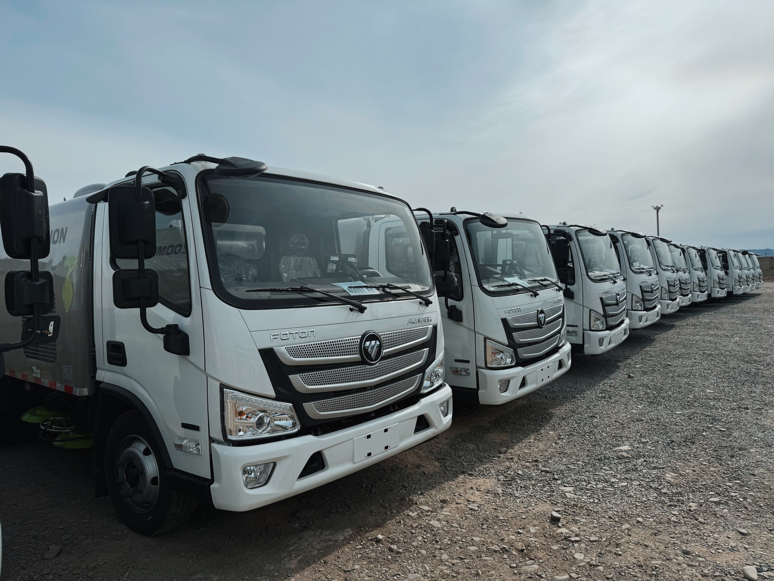 Хот, нийтийн аж ахуйн парк шинэчлэлтийн хүрээнд долоо дахь ээлжийн 40 тусгай зориулалтын машин механизмыг хүлээн авлаа