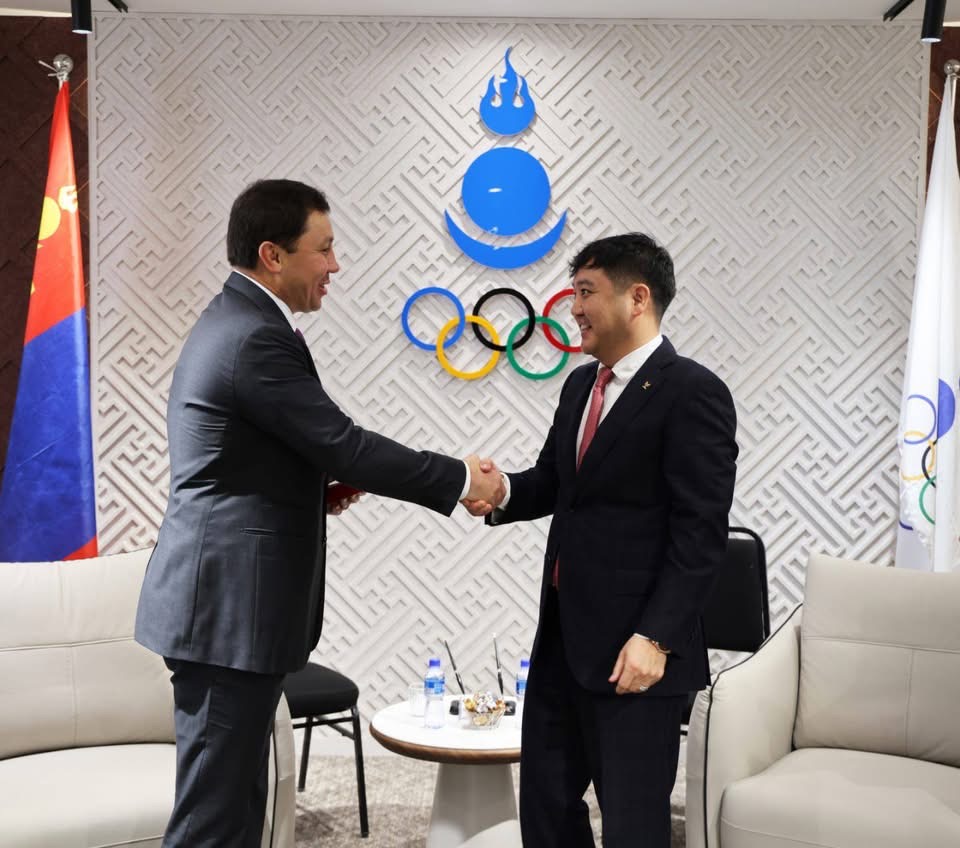 Дэлхийн боксын холбооны ерөнхийлөгч Монголд ирлээ