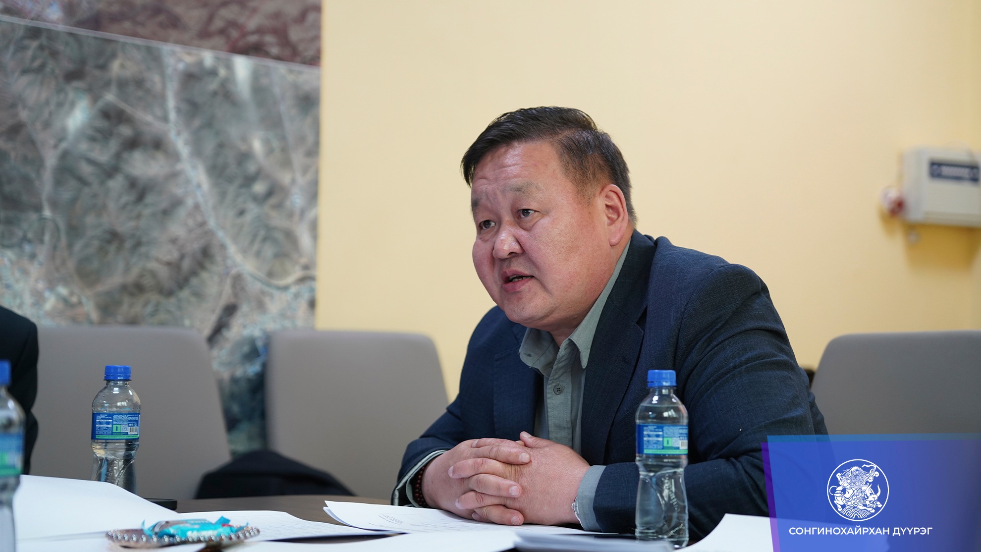 Д.Баярсайхан: Таваншарын дулаан зогсоолыг ТҮЦ болгох гэрээг цуцалсан