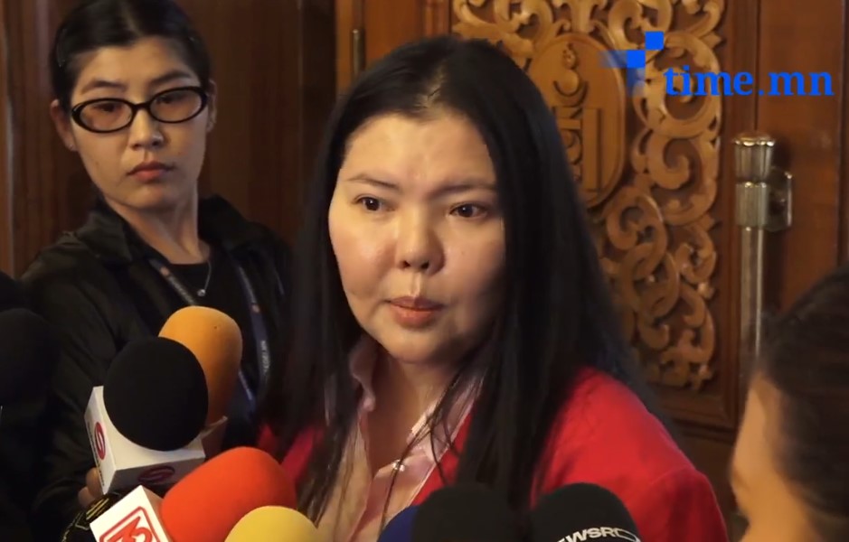 М.Нарантуяа-Нара: Дундын байр суурьтай бүх гишүүнийг Ерөнхийлөгч дуудаж загнасан, айлгасан