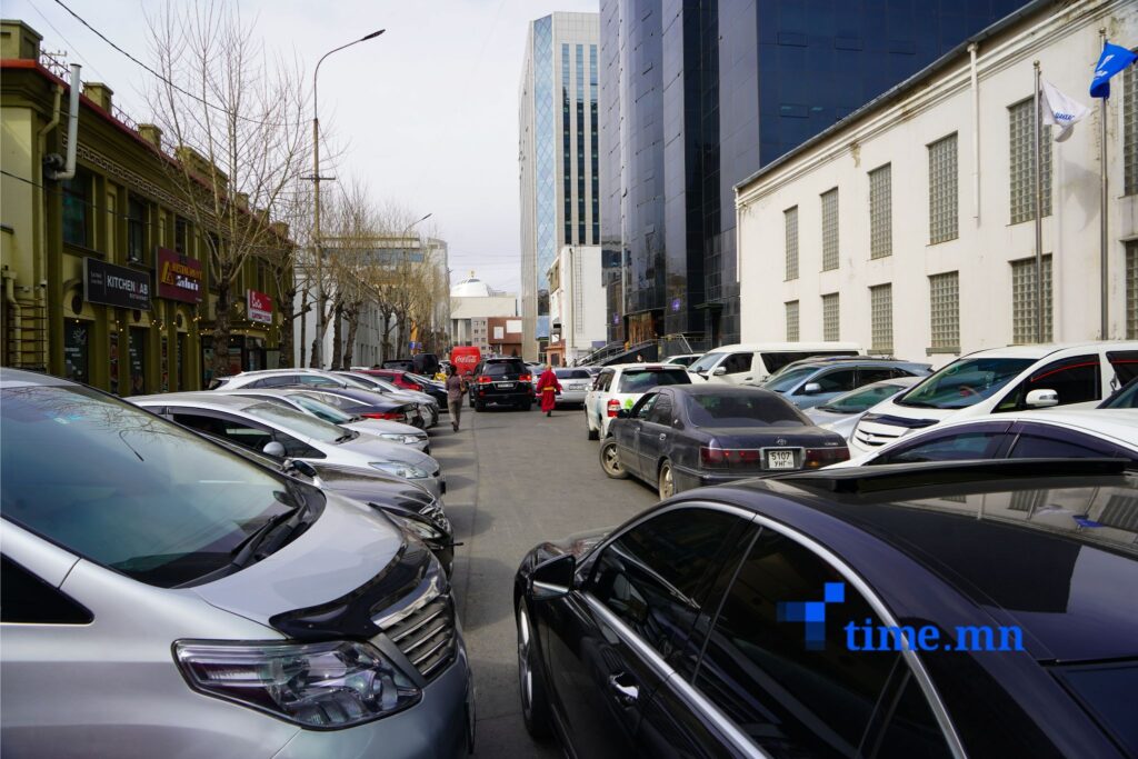Төрийн байгууллагуудыг баяр ёслолын үеэр авто машины зогсоолоо нээлттэй байлгахыг уриаллаа