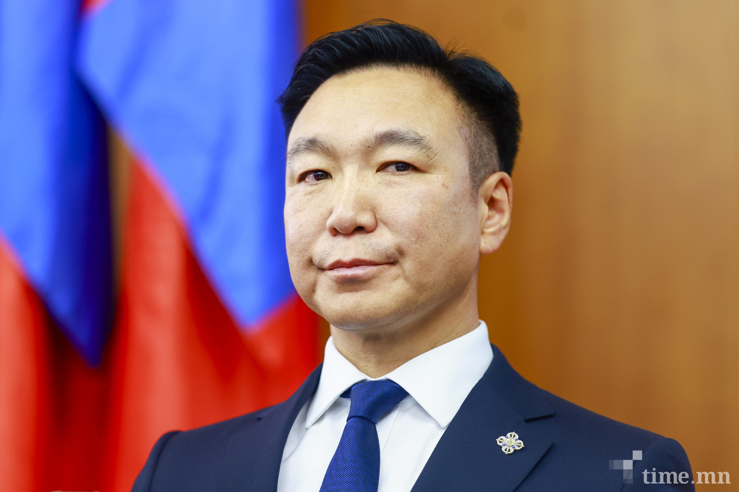 Б.Түвшин: Би эрх баригч нам, Ерөнхийлөгчтэй огт холбоогүй