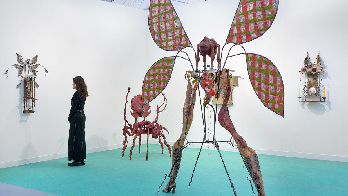 Лондонд “Frieze London 2026” урлагийн үзэсгэлэн нээгдлээ